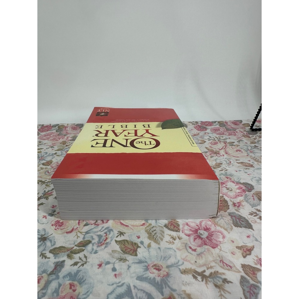 The One Year Bible NLT New Living Translation Softcover Daily Devotional Tyndale - Picture 6 of 8